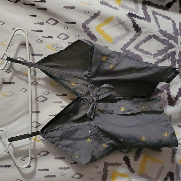 Vintage Women's Speed Limit 98 brand Tie back Tank Top - Picture 2 of 4